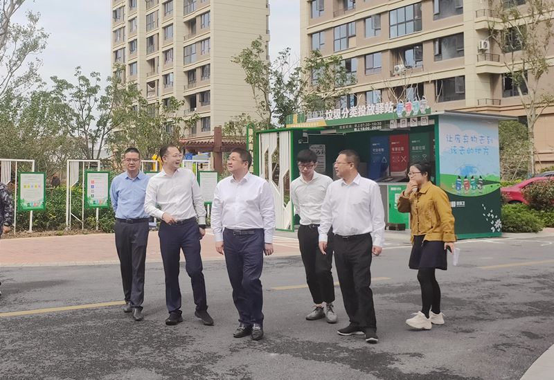 湖州市吳興區(qū)領(lǐng)導(dǎo)到華都&middot;中環(huán)廣場(chǎng)調(diào)研&ldquo;美麗小區(qū)&rdquo;創(chuàng)建工作
