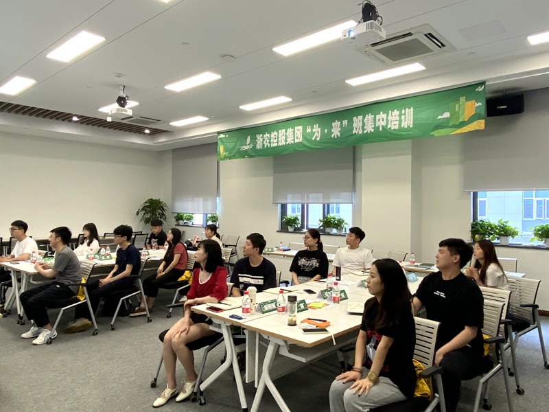 汲取前輩經(jīng)驗 加快身份轉變&mdash;&mdash;&ldquo;為&middot;來&rdquo;班開展第四次集中學習