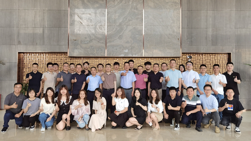 1686187970497146.jpg 與廈門員工合影_副本.jpg