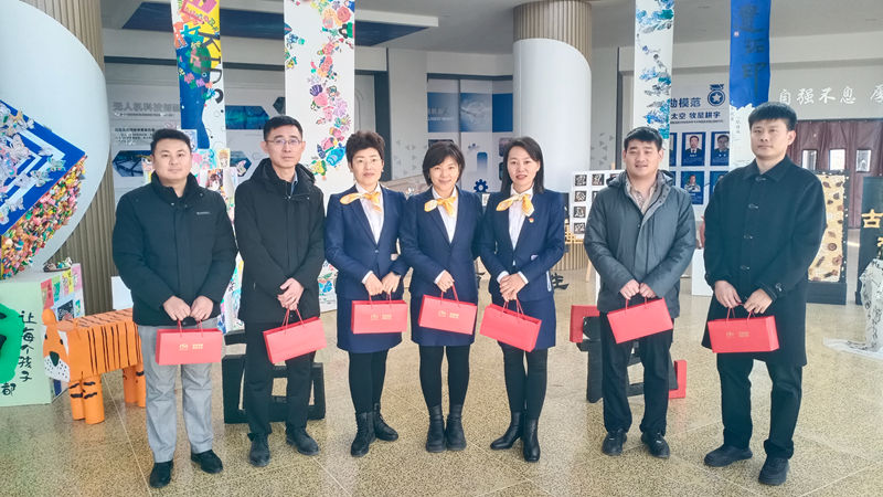 濟(jì)寧華都黨員公益服務(wù)隊(duì)開展&ldquo;迎新春 送溫暖&rdquo;系列活動