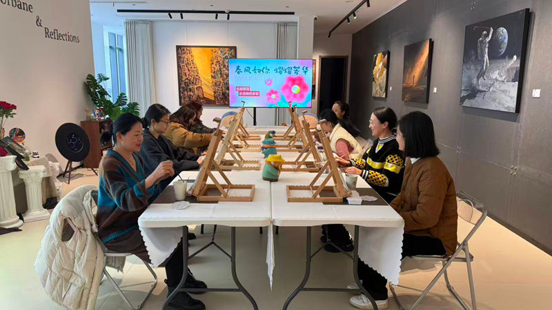 浙農(nóng)實(shí)業(yè)舉辦&ldquo;藝起綻放&rdquo;三八婦女節(jié)藝術(shù)繪畫(huà)主題活動(dòng)